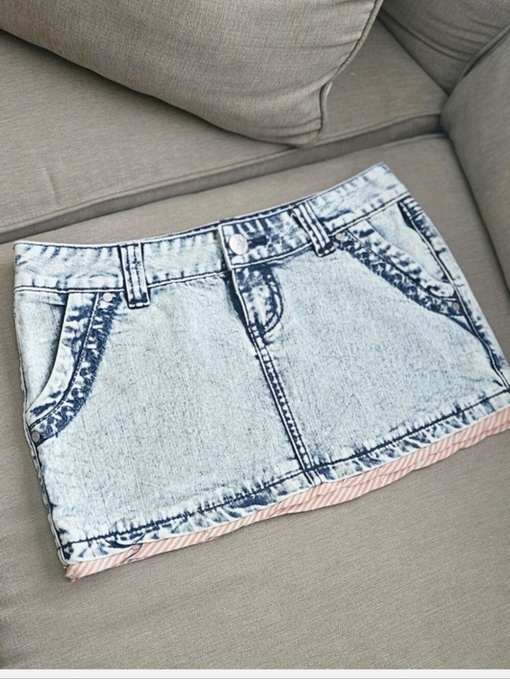 Roxy Light Wash Denim Mini Skirt Low Rise Jean Skirt